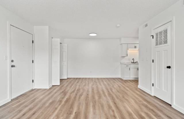 3140 West Greenwood Street photos photos