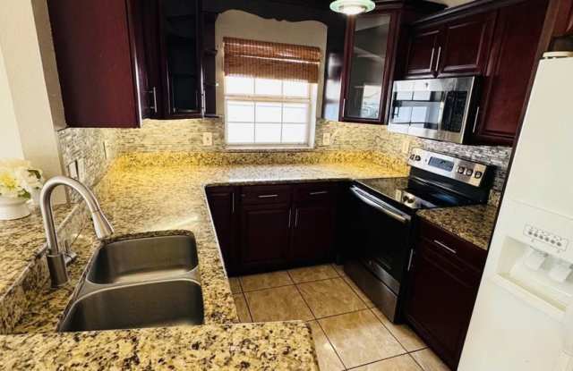 9455 Dearmont Avenue photos photos