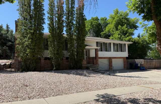 1597 Navajo Dr photos photos