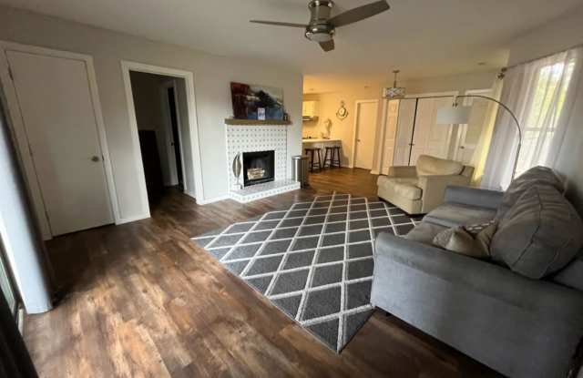 4134 Charlotte Highway - 4134 Charlotte Highway, Lake Wylie, SC 29710