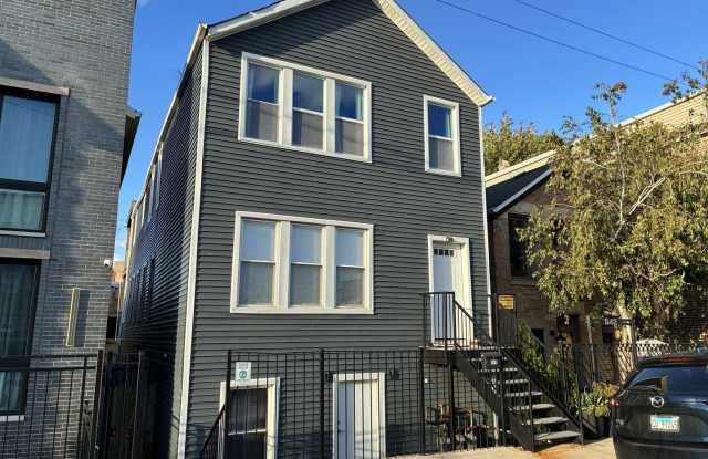 544 W Cullerton Avenue Gallery 1