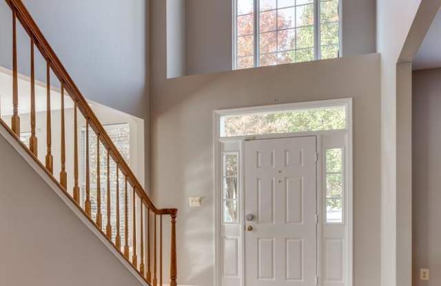 711 SEATON COURT SE Gallery 3
