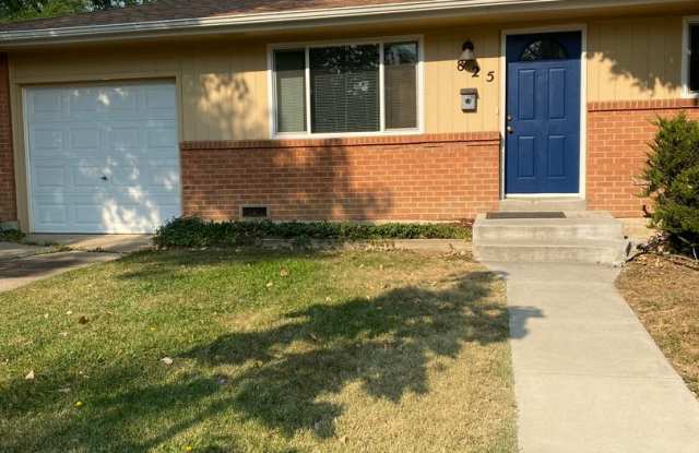 Available for 2027-2028 Fall Pre-Leasing: 3-Bedroom Ranch with Spacious Yard & Sunset Deck Gallery 1