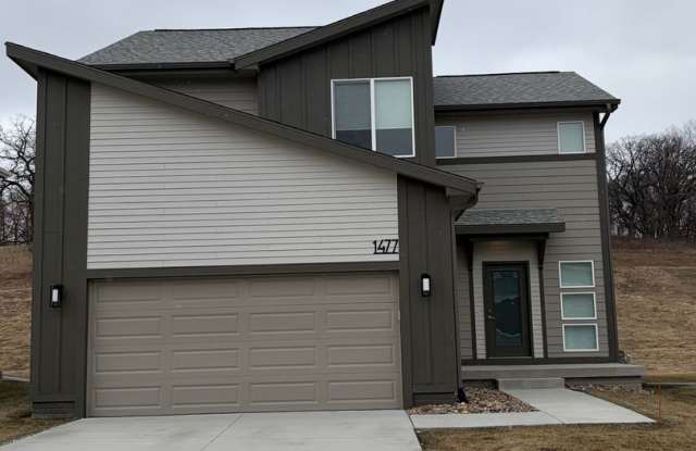 Luxury Homes in West Des Moines - RENT SPECIAL! photos photos