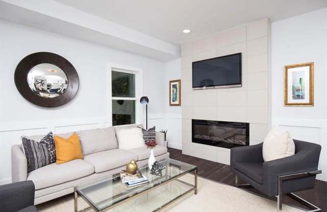 2384 Mellville Avenue Gallery 3
