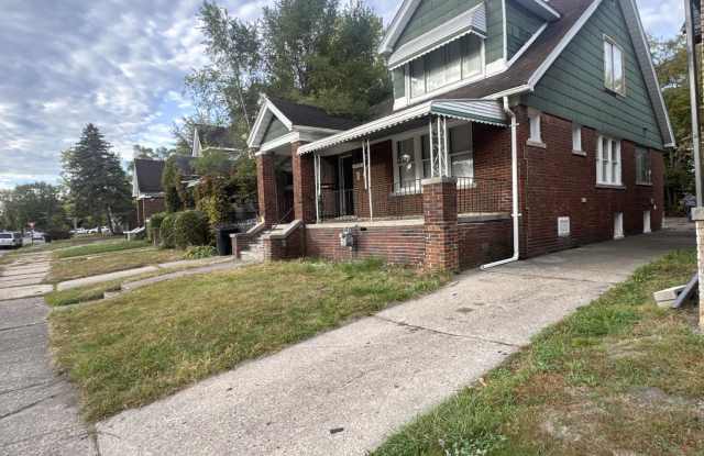 19539 Hickory St Gallery 2