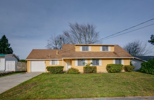 11714 SE 167th St - 11714 Southeast 167th Street, Renton, WA 98058