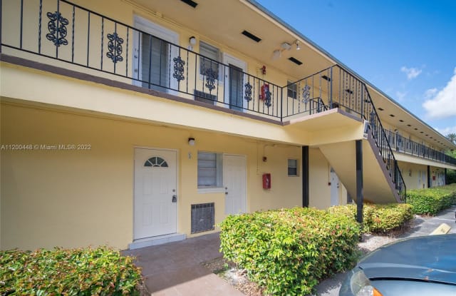 2800 Northeast 203rd Street - 2800 Ives Dairy Road, Aventura, FL 33180