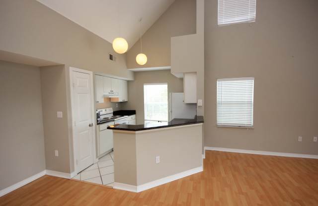 9606 Lake Chase Island Way Gallery 3