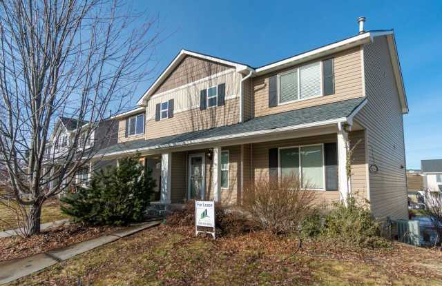 3 Bedroom, 2 bathroom townhouse on Sunnyside Hill! Gallery 3