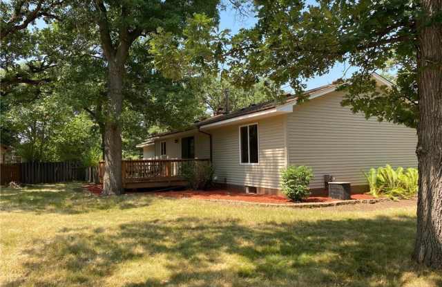 8235 Pleasant View Drive Gallery 2