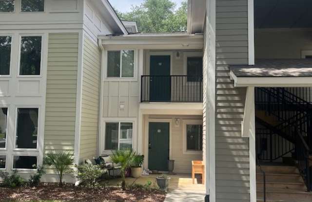 Great 2 BR/2 BA Condo in East Bridge Town Lofts! photos photos