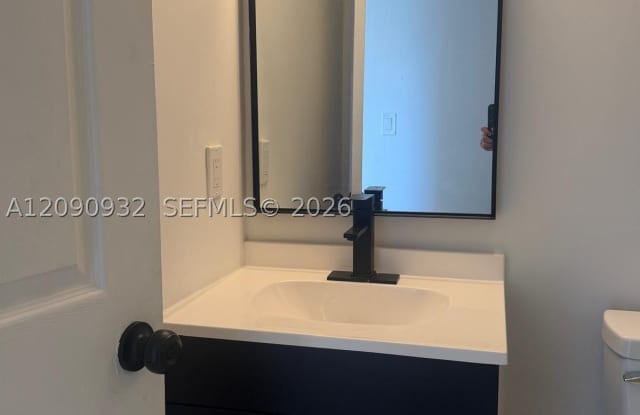 7535 NE 2nd Ct Gallery 4