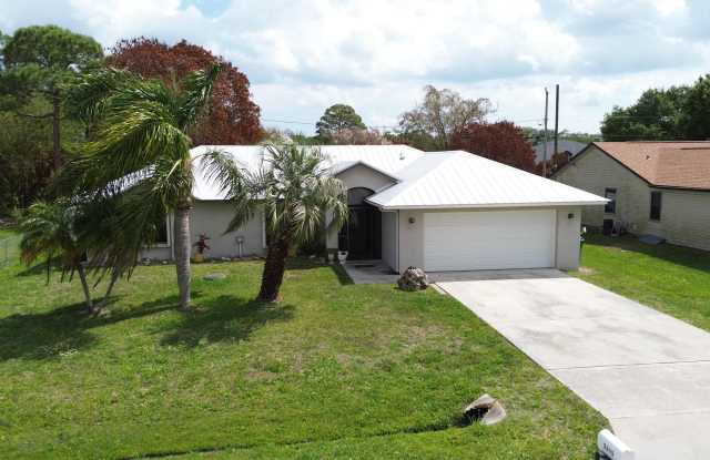 2325 SE Beechwood Terrace photos photos