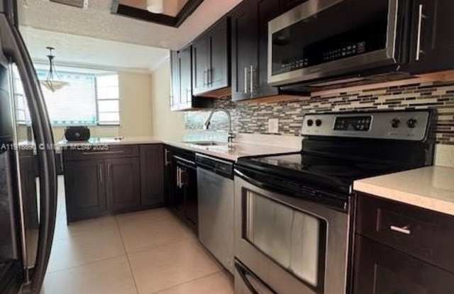 8001 NW 7th St - 8001 Northwest 7th Street, Fountainebleau, FL 33126