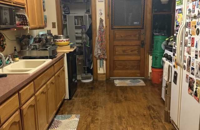 2823 North Albany Ave. photos photos