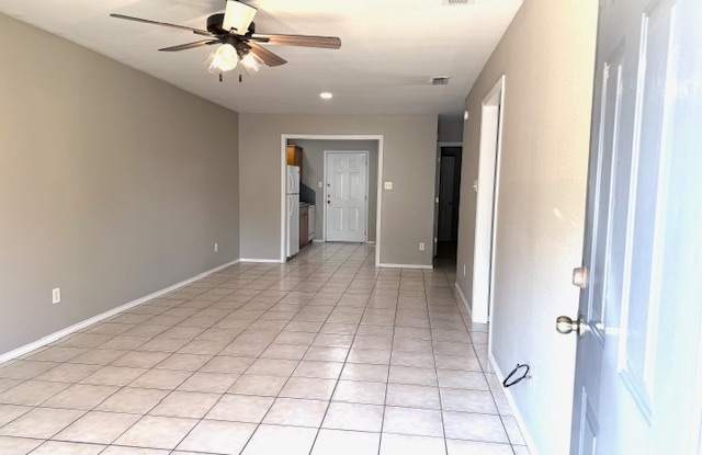 1036 San Saba St Gallery 3