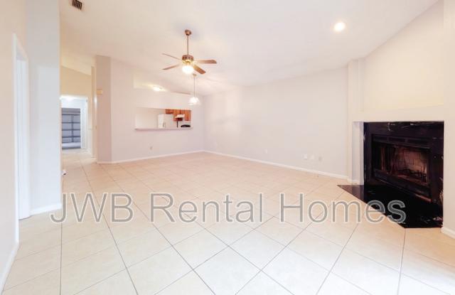 2284 Destine Ln Gallery 3