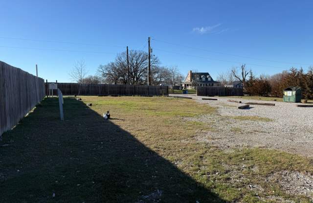 3130 N Cardinal photos photos