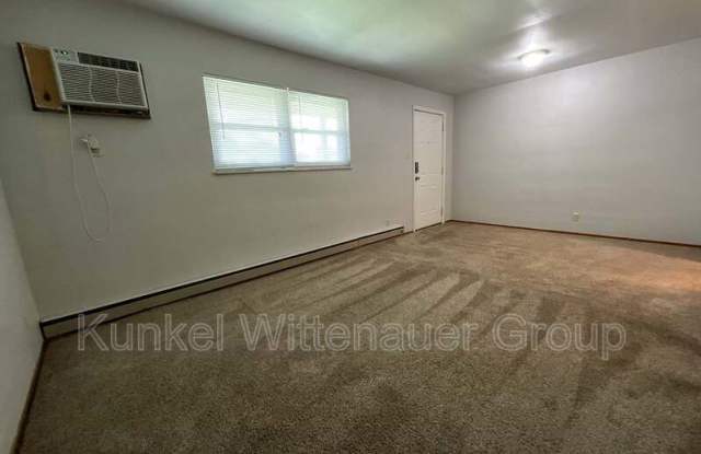 9940-7 Old Lincoln Trail Gallery 2