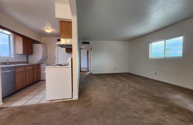 2841 North Euclid Avenue - 1 Gallery 3