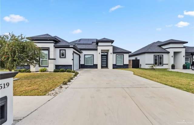 5519 N Chula Vista Street photos photos