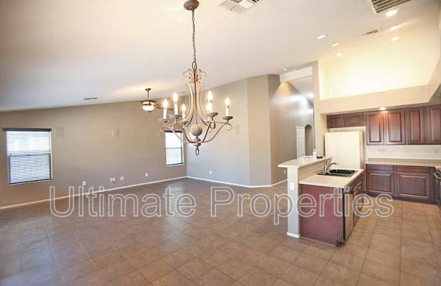 2098 W Goldmine Mountain Dr Gallery 4