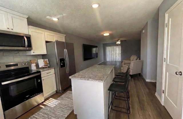 Luxury Lake Living Starts Here – Brand-New 2 Bed, 2 Bath Duplex in Kimberling City photos photos