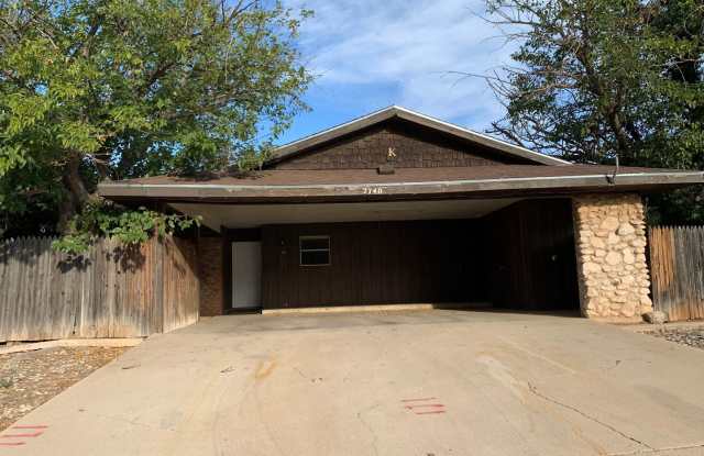 2740 Pagewood Gallery 2