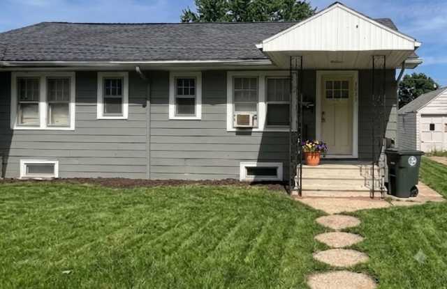 1539 - 1541 Bertch Ave photos photos