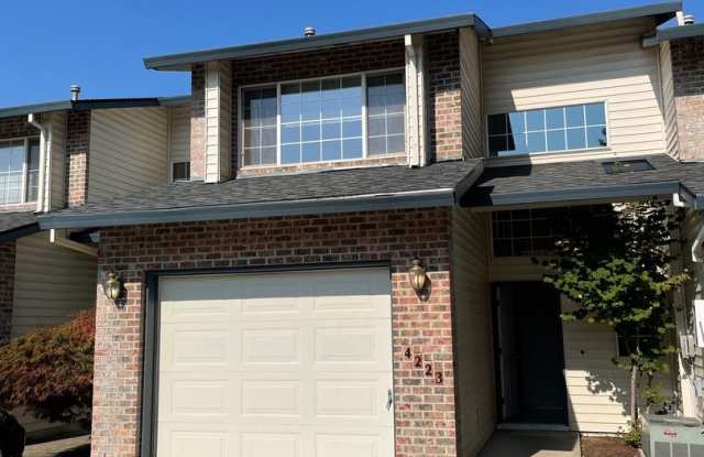 4195 SE Oak Street ~ Beautiful 3-Bedroom Townhome photos photos