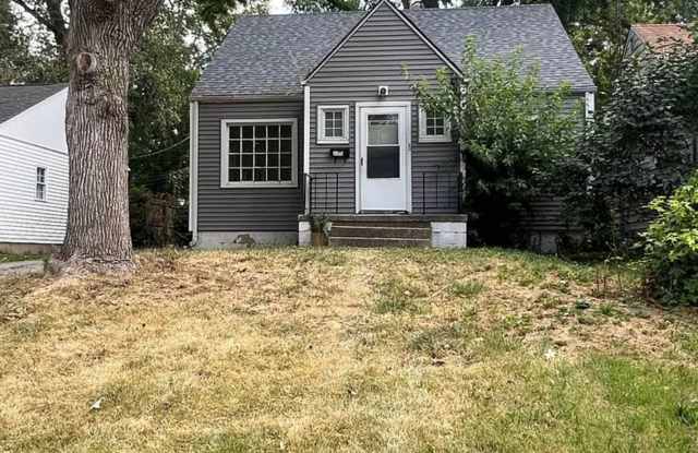 210 N. Lincoln - 210 North Lincoln Avenue, Springfield, IL 62702