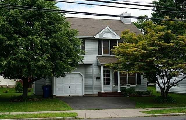 776 South Quaker Lane - 776 Quaker Lane South, West Hartford, CT 06110