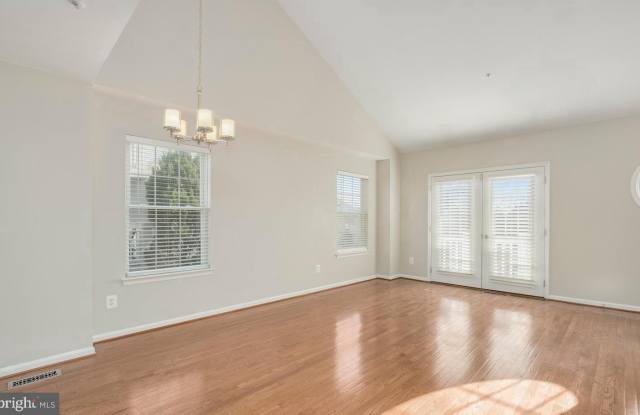 20433 ALDERLEAF Terrace Gallery 3