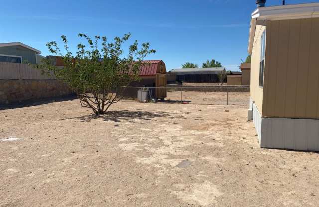 4938 South fork Rd - Charming 3-Bedroom Manufactured Home in Las Cruces! photos photos
