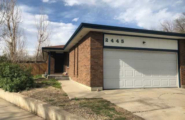 Updated, Spacious 5 Bed/2 Bath in North Longmont Available July 4th! - 2445 Scott Court, Longmont, CO 80501