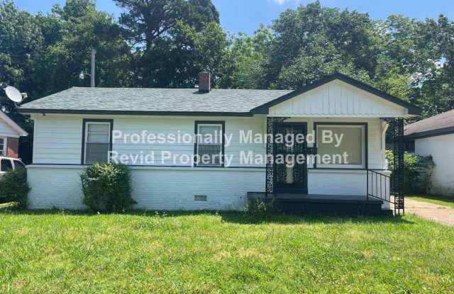 744 Lester St. photos photos