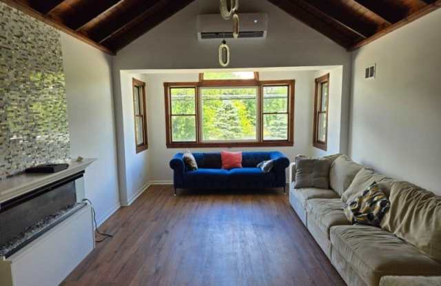 355 Warwick Tpke photos photos