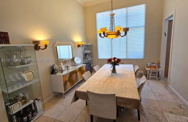 7030 Islegrove Pl Gallery 2