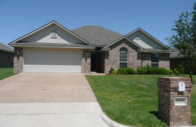 3008 Concho Bend Dr - 3008 Concho Bend Drive, Waco, TX 76712