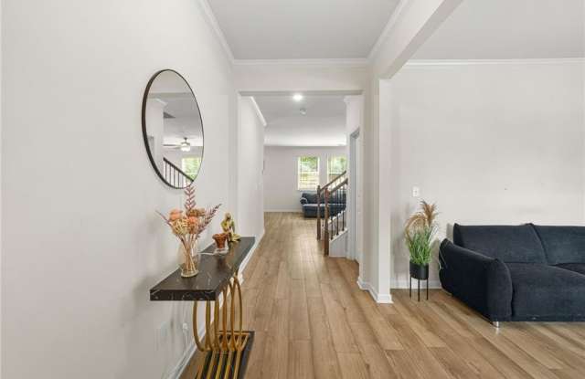 2195 Cormac Street Gallery 4