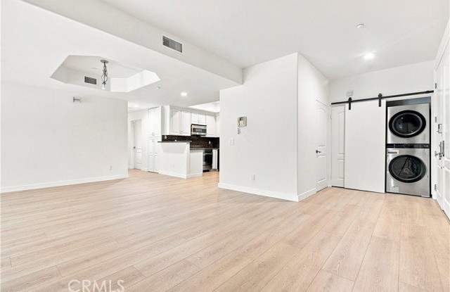 8555 Cashio Street Gallery 3