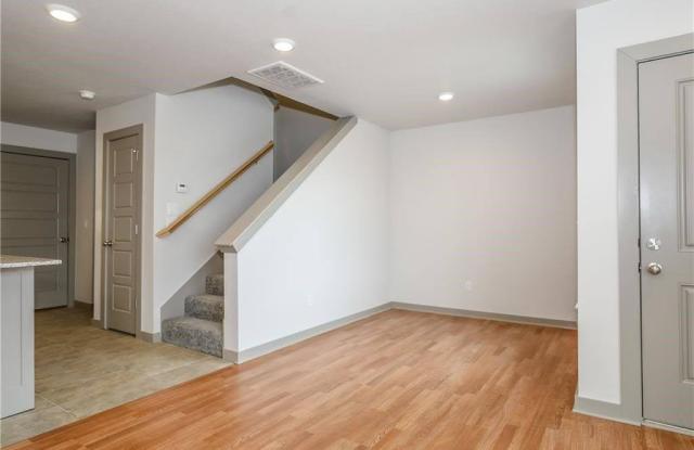 3428 SW Vel Mews Gallery 3