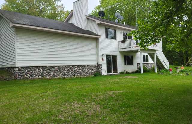 20245 Ann River Drive Gallery 2