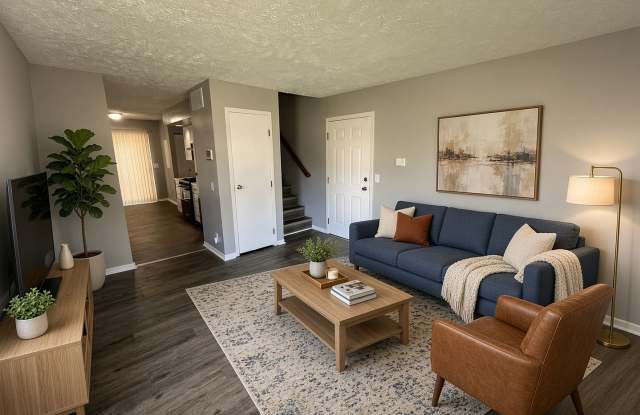 Updated 4 Bedroom 2 Bath Home with New Kitchen and Appliances, Downstairs Suite! Gallery 3