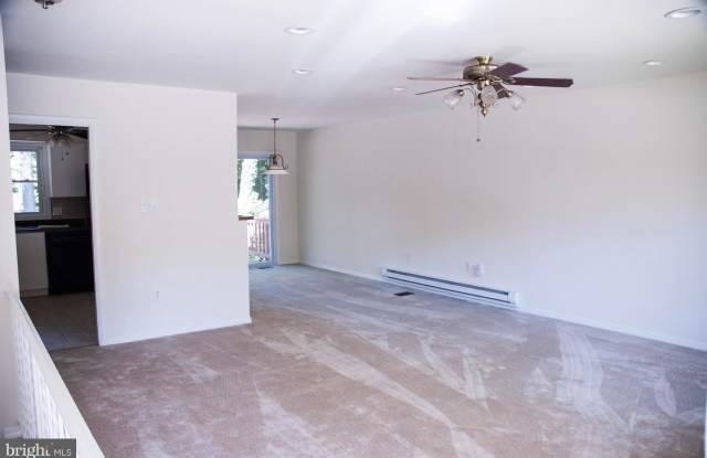 14252 FARMER COURT Gallery 2