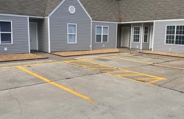 REMODELED 2 BED / 1 Bath Apartment in Truman. READY NOW! photos photos