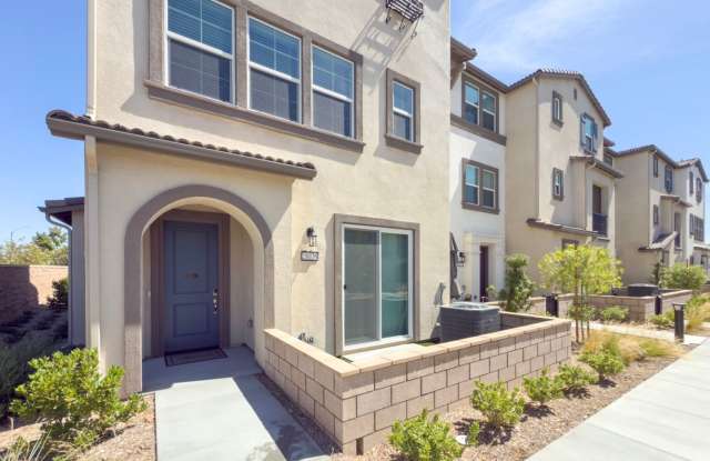 ~ UNIQUE FIND ~ New Construction SOLAR Home for Rent in the NEW Heirloom Farms Community in Temecula! photos photos