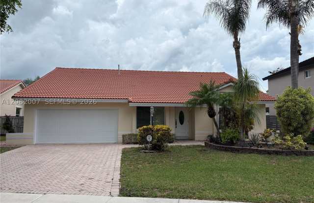 9377 SW 212th Ter photos photos