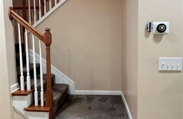 3380 Archgate Ct Gallery 4